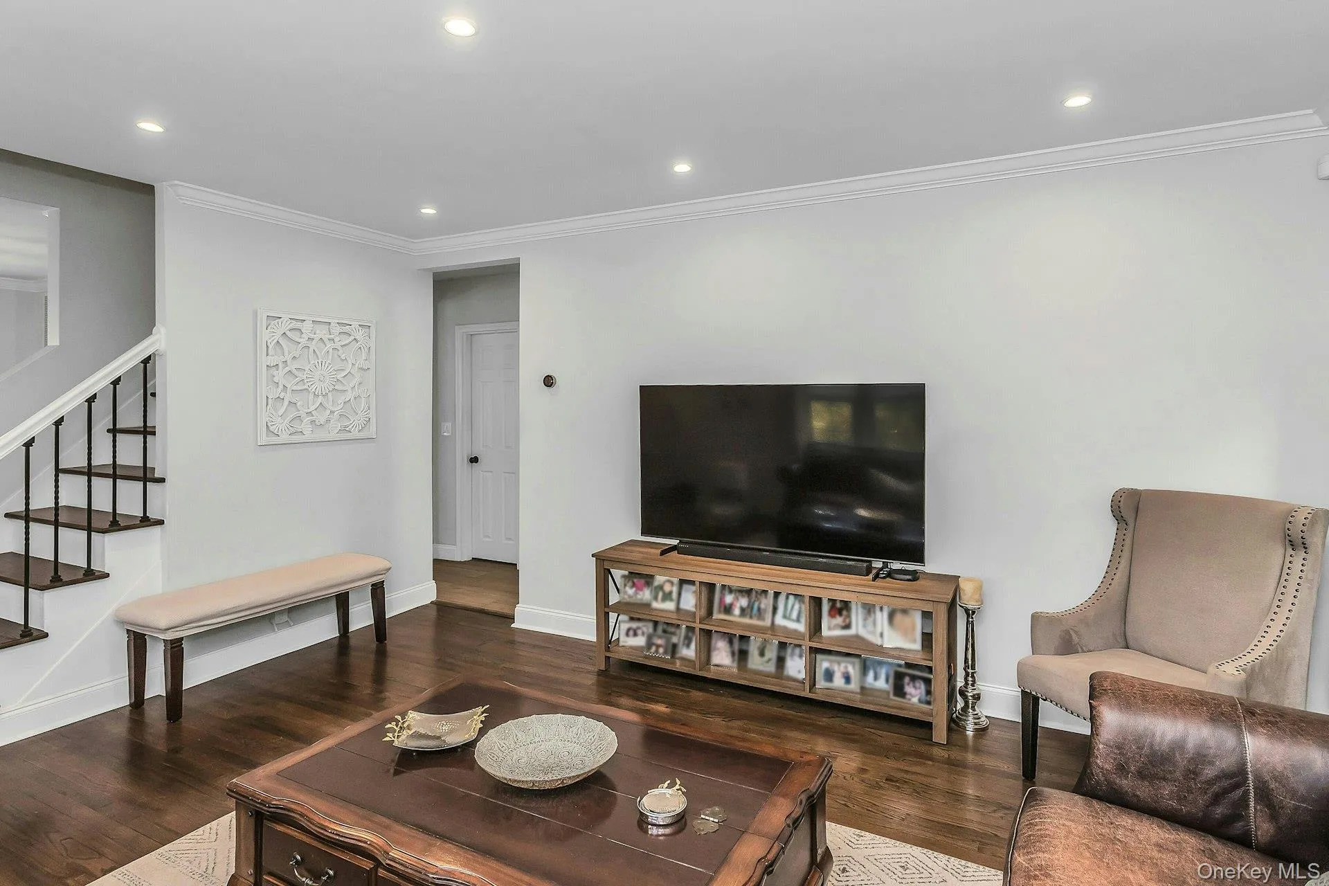 2337 205th Street, New York, NY, 4 Bedrooms Bedrooms, 9 Rooms Rooms,2 BathroomsBathrooms,Residential,For Rent,205th,0,1039335 2337 205th Street, New York, NY, 4 Bedrooms Bedrooms, 9 Rooms Rooms,2 BathroomsBathrooms,Residential,For Rent,205th,0,1039335