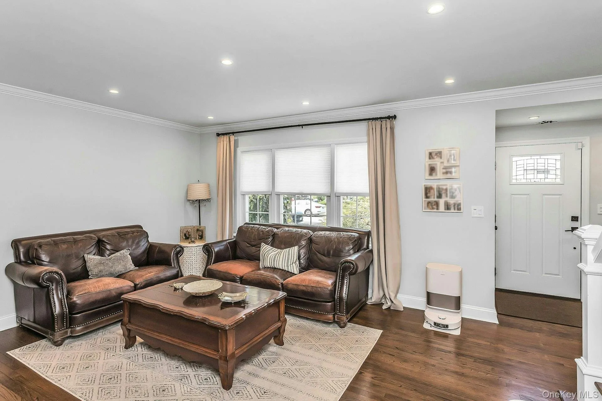 2337 205th Street, New York, NY, 4 Bedrooms Bedrooms, 9 Rooms Rooms,2 BathroomsBathrooms,Residential,For Rent,205th,0,1039335 2337 205th Street, New York, NY, 4 Bedrooms Bedrooms, 9 Rooms Rooms,2 BathroomsBathrooms,Residential,For Rent,205th,0,1039335