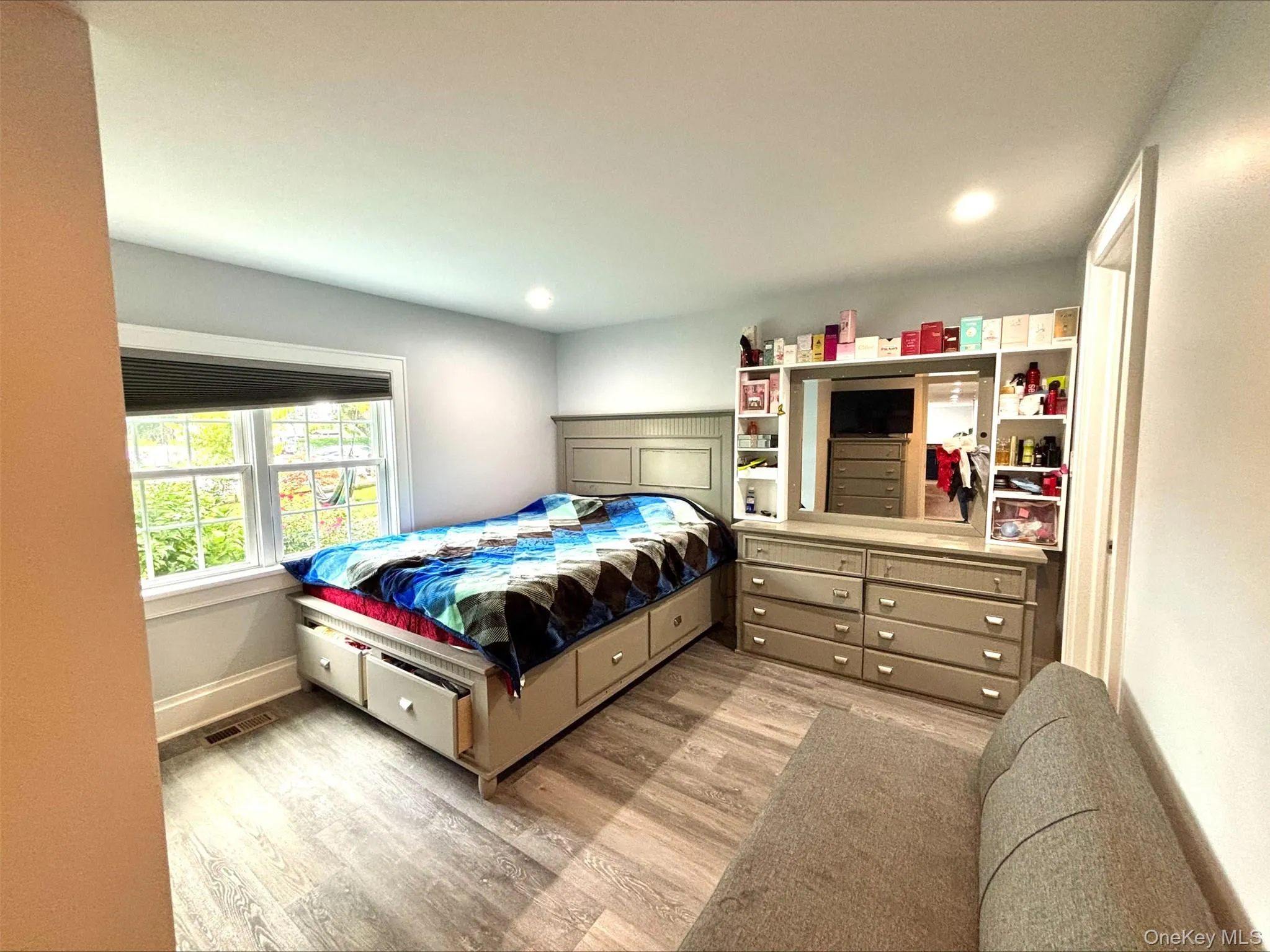 41 Carls Place, Riverhead, NY, 4 Bedrooms Bedrooms, 6 Rooms Rooms,2 BathroomsBathrooms,Residential,For Rent,Carls Place,0,1039340 41 Carls Place, Riverhead, NY, 4 Bedrooms Bedrooms, 6 Rooms Rooms,2 BathroomsBathrooms,Residential,For Rent,Carls Place,0,1039340
