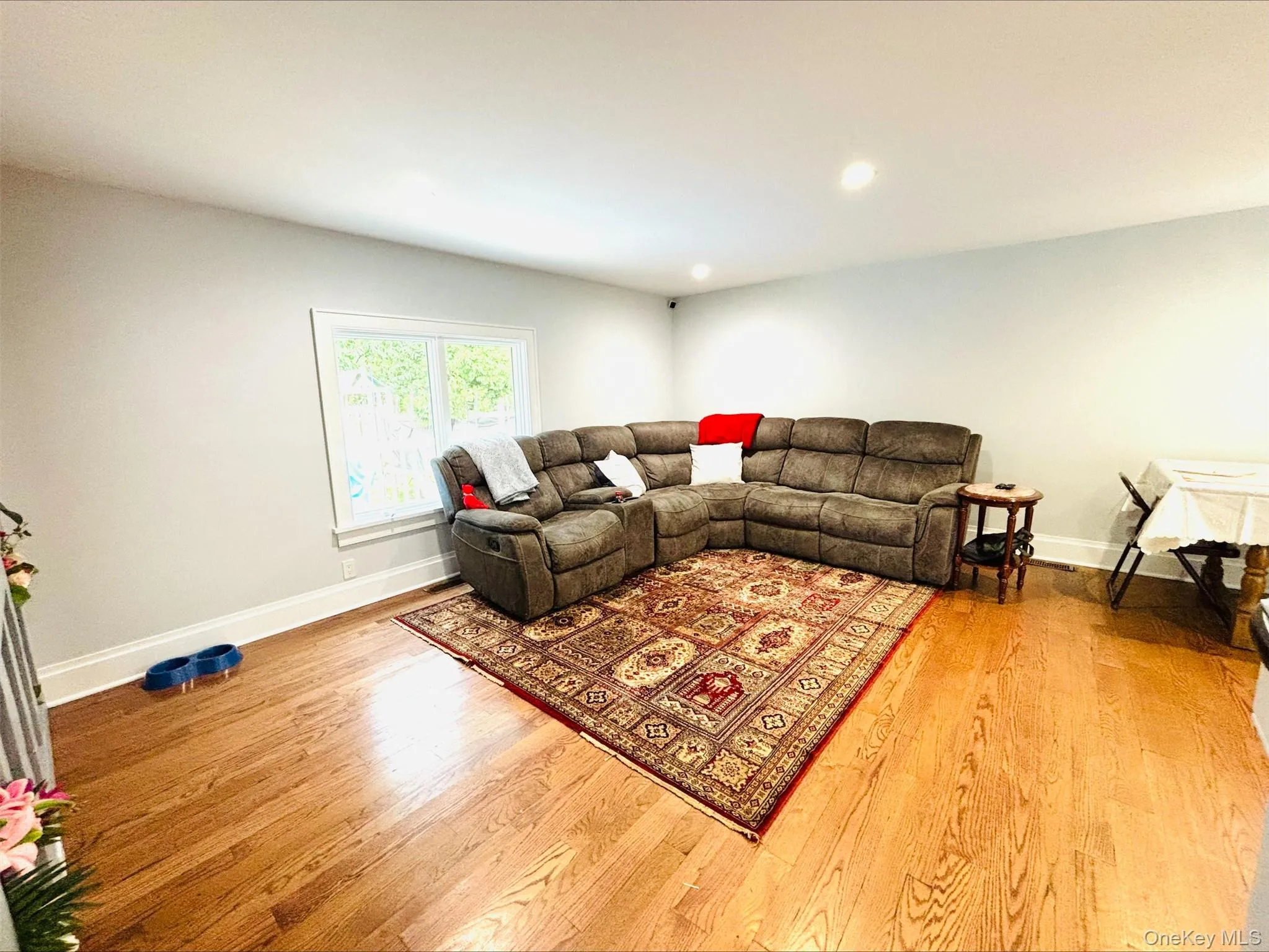 41 Carls Place, Riverhead, NY, 4 Bedrooms Bedrooms, 6 Rooms Rooms,2 BathroomsBathrooms,Residential,For Rent,Carls Place,0,1039340 41 Carls Place, Riverhead, NY, 4 Bedrooms Bedrooms, 6 Rooms Rooms,2 BathroomsBathrooms,Residential,For Rent,Carls Place,0,1039340