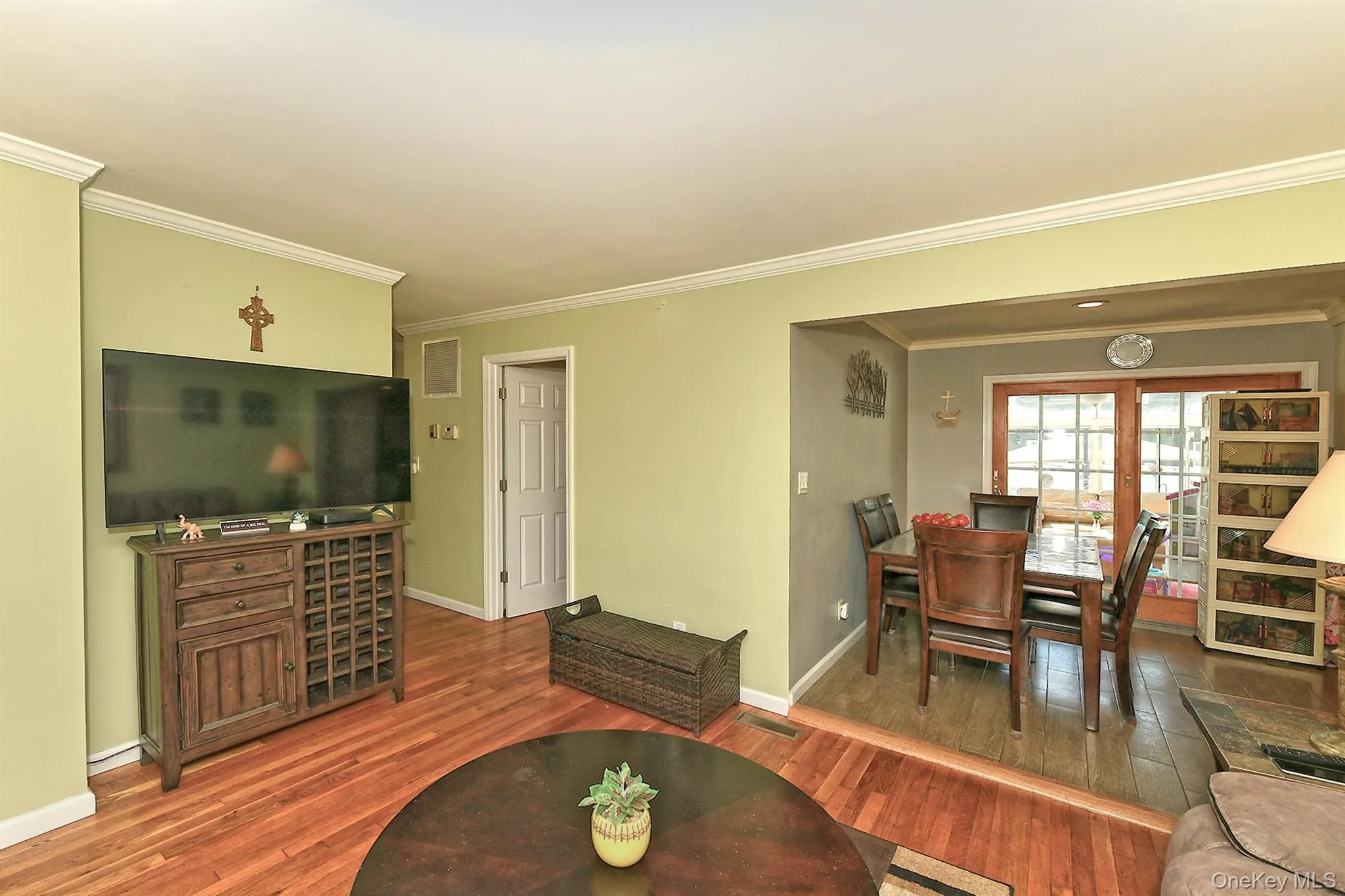 108 Connecticut Avenue, Oyster Bay, NY, 5 Bedrooms Bedrooms, 11 Rooms Rooms,2 BathroomsBathrooms,Residential,For Rent,Connecticut,0,1039341 108 Connecticut Avenue, Oyster Bay, NY, 5 Bedrooms Bedrooms, 11 Rooms Rooms,2 BathroomsBathrooms,Residential,For Rent,Connecticut,0,1039341