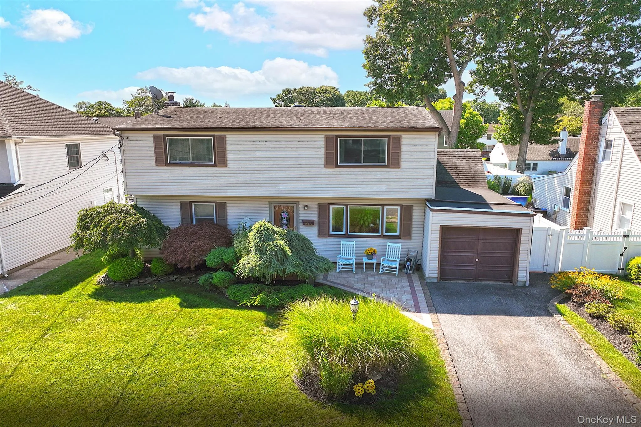 108 Connecticut Avenue, Oyster Bay, NY, 5 Bedrooms Bedrooms, 11 Rooms Rooms,2 BathroomsBathrooms,Residential,For Rent,Connecticut,0,1039341 108 Connecticut Avenue, Oyster Bay, NY, 5 Bedrooms Bedrooms, 11 Rooms Rooms,2 BathroomsBathrooms,Residential,For Rent,Connecticut,0,1039341