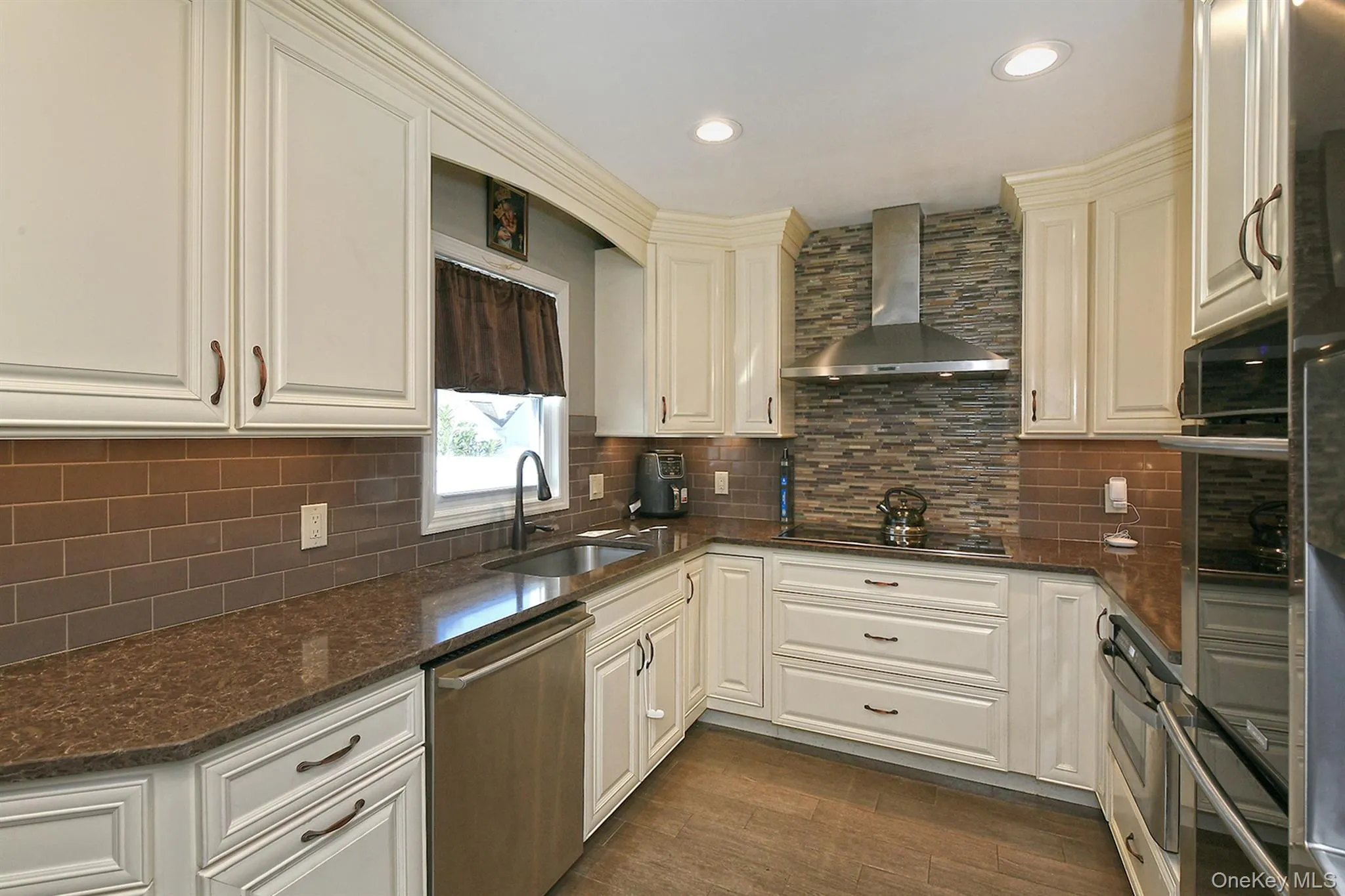108 Connecticut Avenue, Oyster Bay, NY, 5 Bedrooms Bedrooms, 11 Rooms Rooms,2 BathroomsBathrooms,Residential,For Rent,Connecticut,0,1039341 108 Connecticut Avenue, Oyster Bay, NY, 5 Bedrooms Bedrooms, 11 Rooms Rooms,2 BathroomsBathrooms,Residential,For Rent,Connecticut,0,1039341