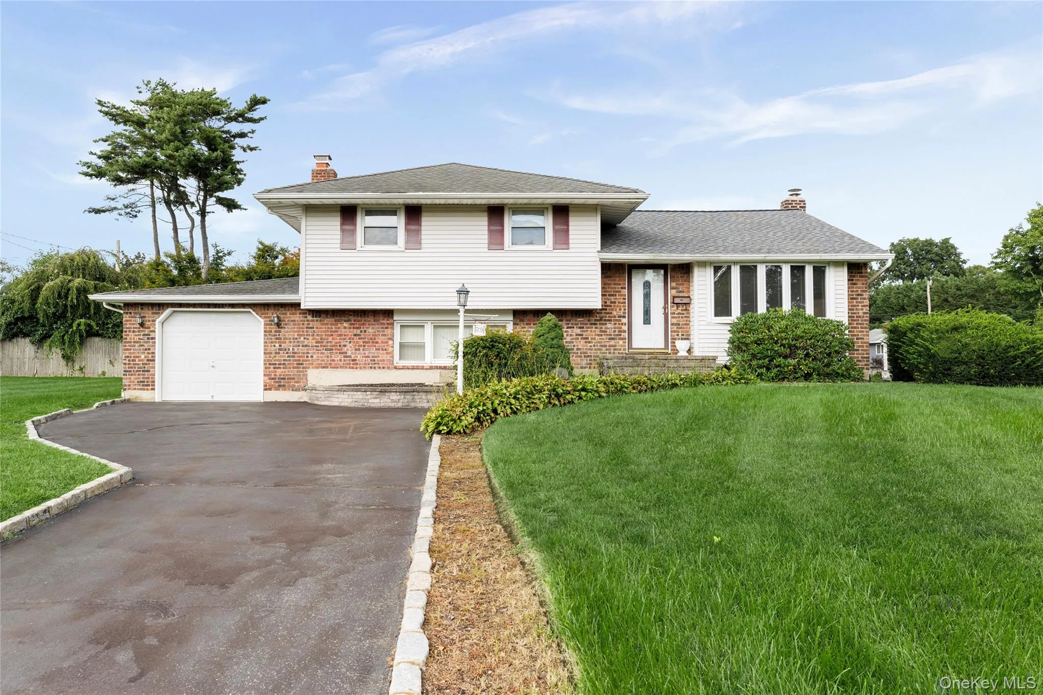 29 Cottonwood Drive, Smithtown, NY, 3 Bedrooms Bedrooms, 10 Rooms Rooms,2 BathroomsBathrooms,Residential,For Rent,Cottonwood,0,1039345 29 Cottonwood Drive, Smithtown, NY, 3 Bedrooms Bedrooms, 10 Rooms Rooms,2 BathroomsBathrooms,Residential,For Rent,Cottonwood,0,1039345