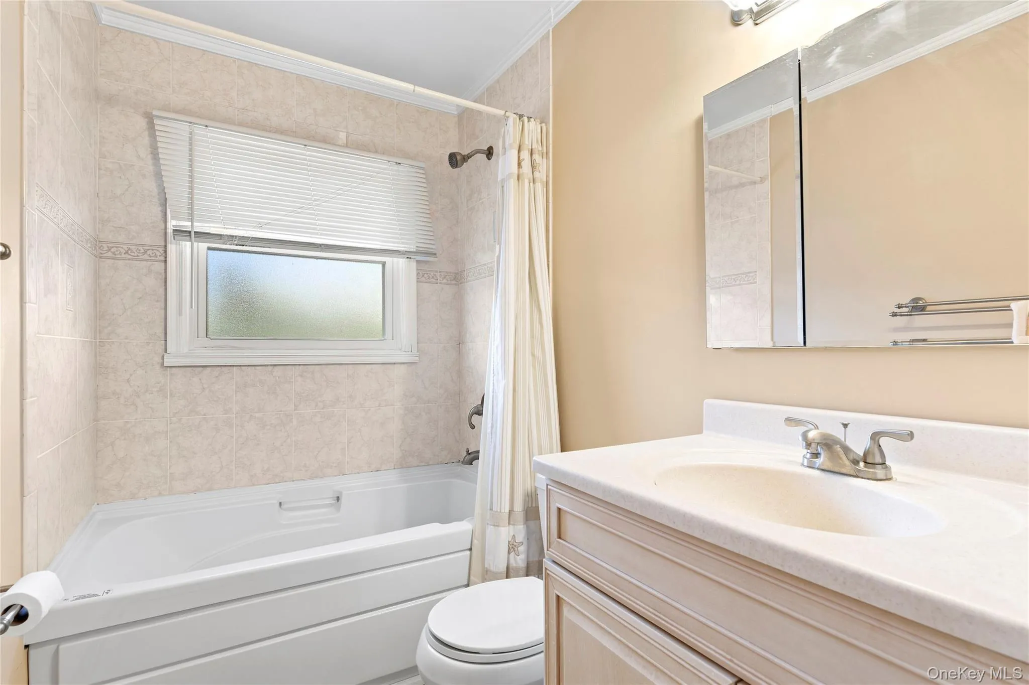 29 Cottonwood Drive, Smithtown, NY, 3 Bedrooms Bedrooms, 10 Rooms Rooms,2 BathroomsBathrooms,Residential,For Rent,Cottonwood,0,1039345 29 Cottonwood Drive, Smithtown, NY, 3 Bedrooms Bedrooms, 10 Rooms Rooms,2 BathroomsBathrooms,Residential,For Rent,Cottonwood,0,1039345