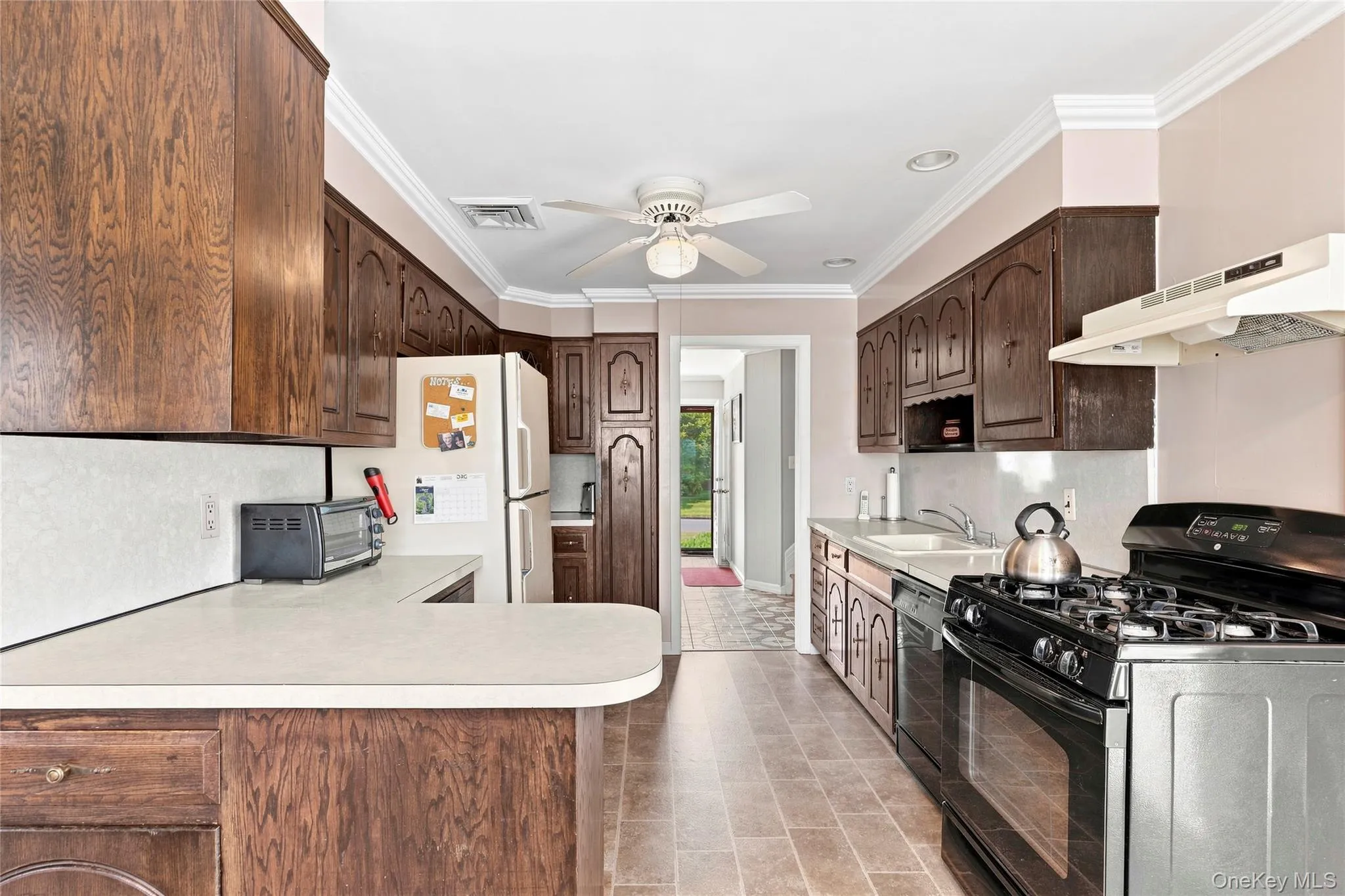 29 Cottonwood Drive, Smithtown, NY, 3 Bedrooms Bedrooms, 10 Rooms Rooms,2 BathroomsBathrooms,Residential,For Rent,Cottonwood,0,1039345 29 Cottonwood Drive, Smithtown, NY, 3 Bedrooms Bedrooms, 10 Rooms Rooms,2 BathroomsBathrooms,Residential,For Rent,Cottonwood,0,1039345