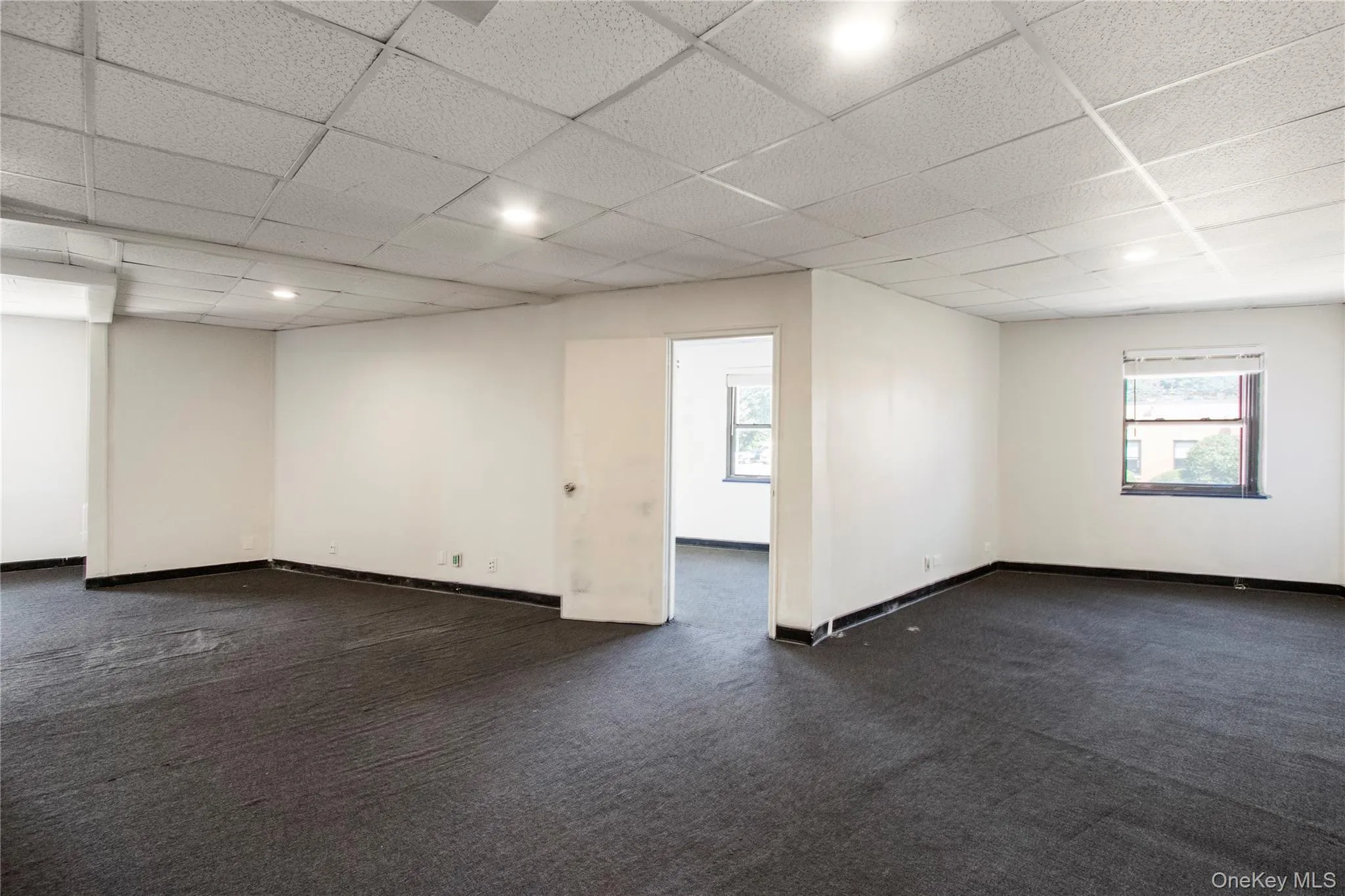 29 Glen Cove Avenue, Glen Cove, NY, ,Commercial Lease,For Rent,Glen Cove,0,1039352 29 Glen Cove Avenue, Glen Cove, NY, ,Commercial Lease,For Rent,Glen Cove,0,1039352