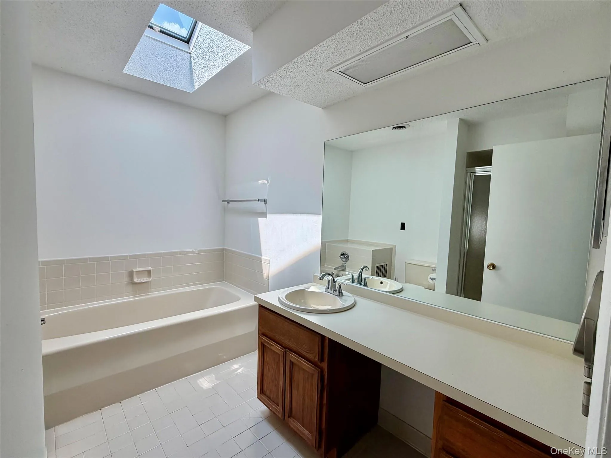 15 Pond Drive, Rhinebeck, NY, 2 Bedrooms Bedrooms, 8 Rooms Rooms,2 BathroomsBathrooms,Residential Lease,For Rent,Pond,0,1039355 15 Pond Drive, Rhinebeck, NY, 2 Bedrooms Bedrooms, 8 Rooms Rooms,2 BathroomsBathrooms,Residential Lease,For Rent,Pond,0,1039355