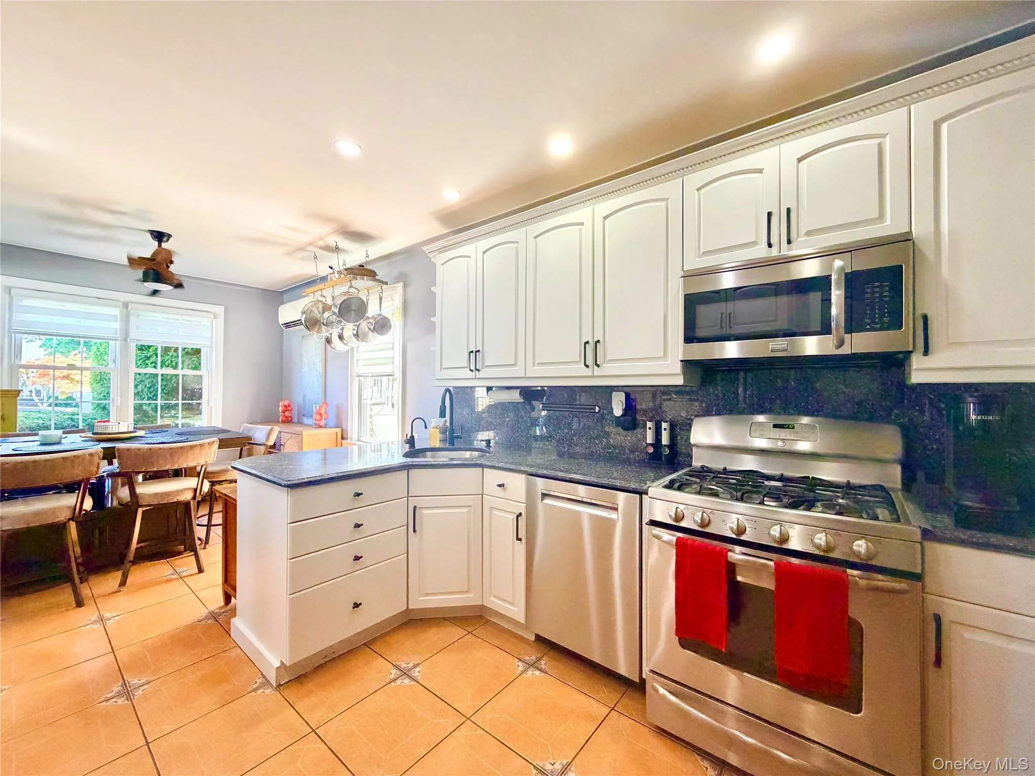 24-28 169th Street, New York, NY, 5 Bedrooms Bedrooms, 10 Rooms Rooms,2 BathroomsBathrooms,Residential,For Rent,169th,0,1039357 24-28 169th Street, New York, NY, 5 Bedrooms Bedrooms, 10 Rooms Rooms,2 BathroomsBathrooms,Residential,For Rent,169th,0,1039357
