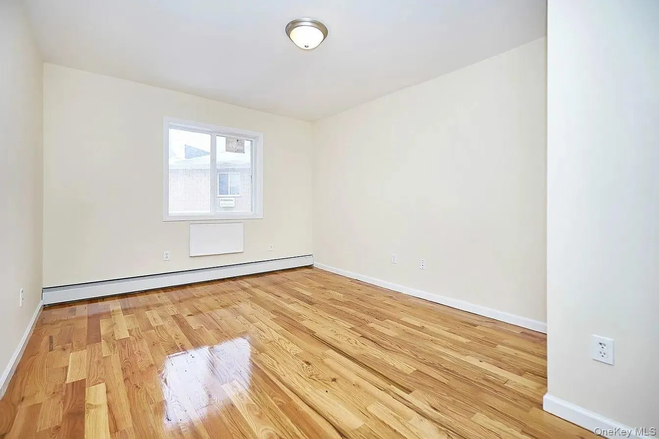 9321 197th Street, New York, NY, 3 Bedrooms Bedrooms, 6 Rooms Rooms,2 BathroomsBathrooms,Residential Lease,For Rent,197th,0,1039359 9321 197th Street, New York, NY, 3 Bedrooms Bedrooms, 6 Rooms Rooms,2 BathroomsBathrooms,Residential Lease,For Rent,197th,0,1039359