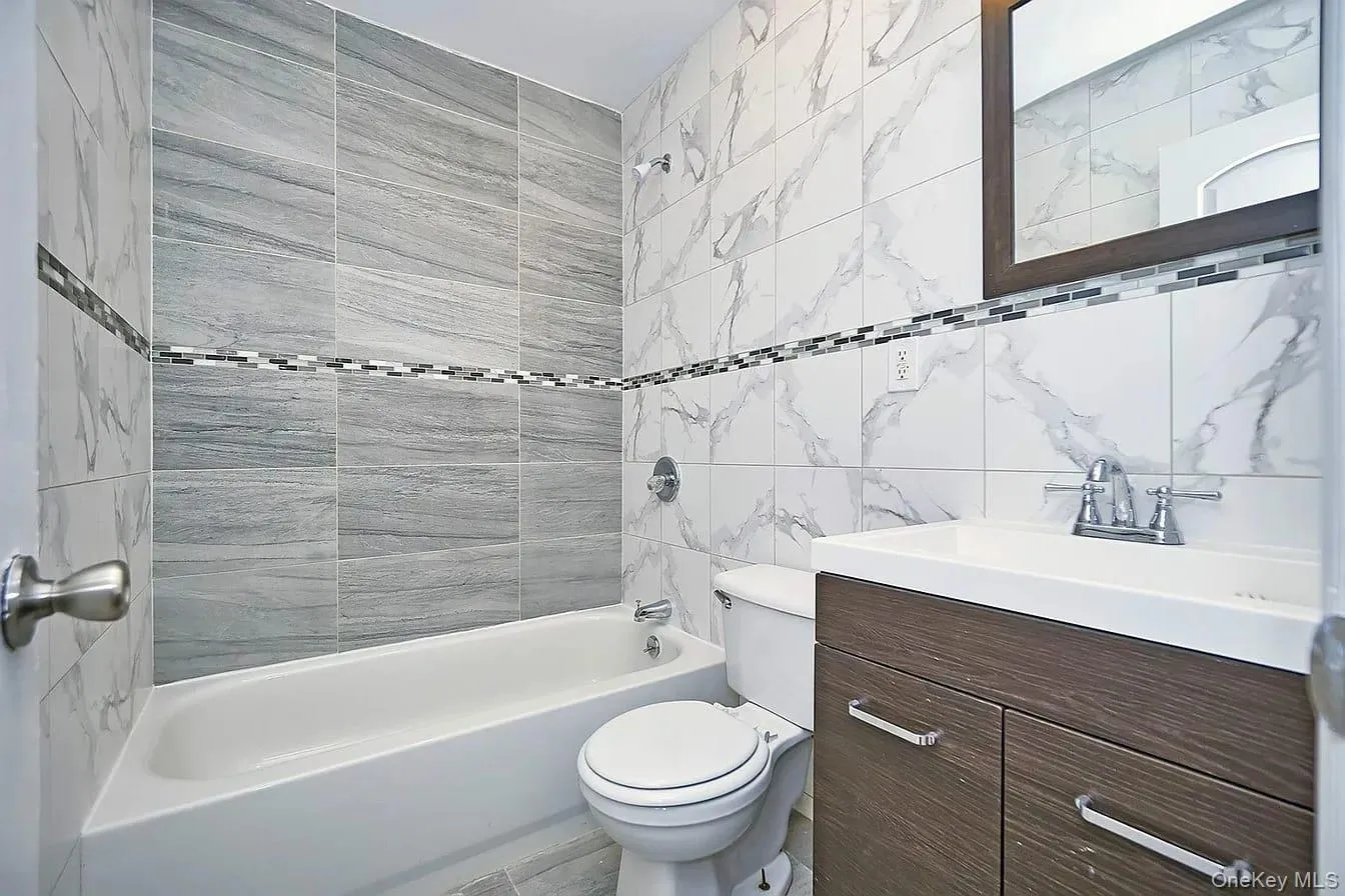 9321 197th Street, New York, NY, 3 Bedrooms Bedrooms, 6 Rooms Rooms,2 BathroomsBathrooms,Residential Lease,For Rent,197th,0,1039359 9321 197th Street, New York, NY, 3 Bedrooms Bedrooms, 6 Rooms Rooms,2 BathroomsBathrooms,Residential Lease,For Rent,197th,0,1039359