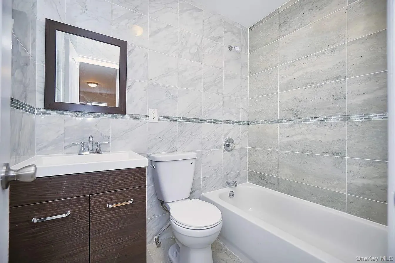 9321 197th Street, New York, NY, 3 Bedrooms Bedrooms, 6 Rooms Rooms,2 BathroomsBathrooms,Residential Lease,For Rent,197th,0,1039359 9321 197th Street, New York, NY, 3 Bedrooms Bedrooms, 6 Rooms Rooms,2 BathroomsBathrooms,Residential Lease,For Rent,197th,0,1039359