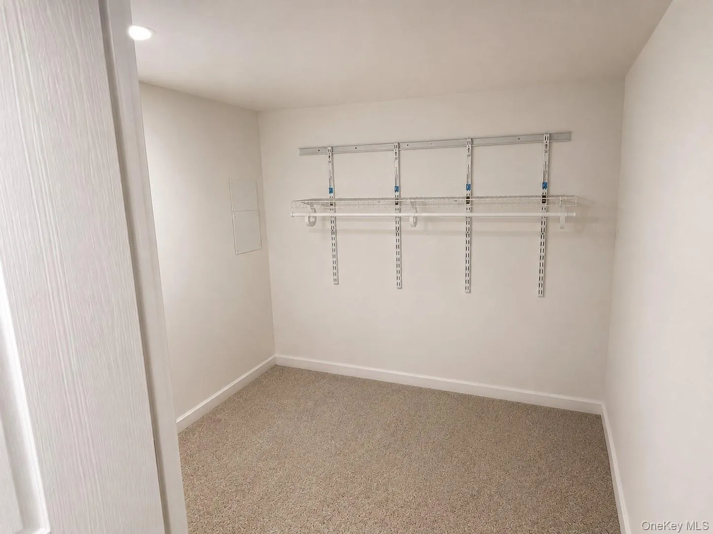 48 Rosemont Avenue, Brookhaven, NY, 1 Bedroom Bedrooms, 2 Rooms Rooms,1 BathroomBathrooms,Residential Lease,For Rent,Rosemont,0,1039363 48 Rosemont Avenue, Brookhaven, NY, 1 Bedroom Bedrooms, 2 Rooms Rooms,1 BathroomBathrooms,Residential Lease,For Rent,Rosemont,0,1039363