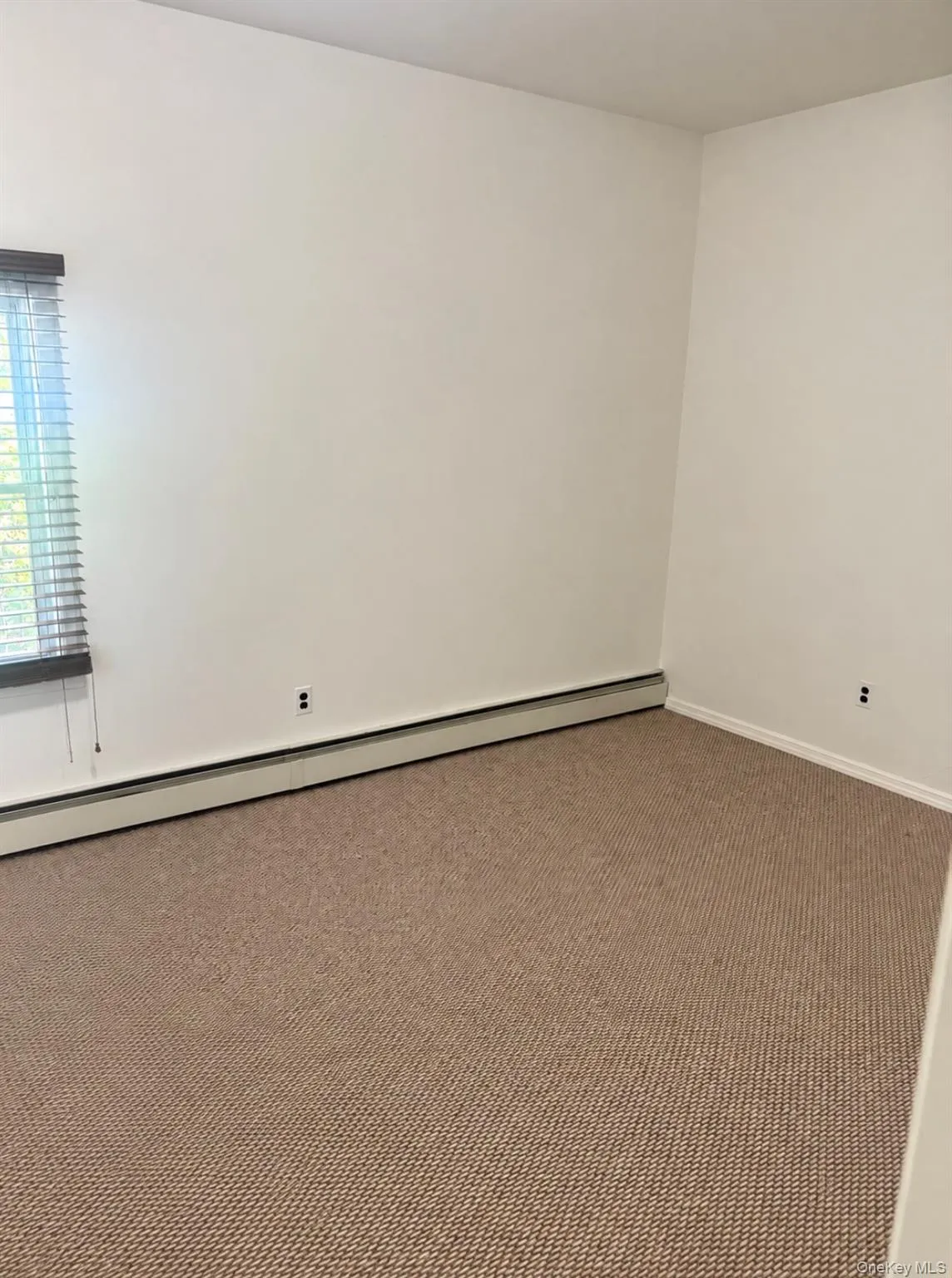 48 Rosemont Avenue, Brookhaven, NY, 1 Bedroom Bedrooms, 2 Rooms Rooms,1 BathroomBathrooms,Residential Lease,For Rent,Rosemont,0,1039363 48 Rosemont Avenue, Brookhaven, NY, 1 Bedroom Bedrooms, 2 Rooms Rooms,1 BathroomBathrooms,Residential Lease,For Rent,Rosemont,0,1039363