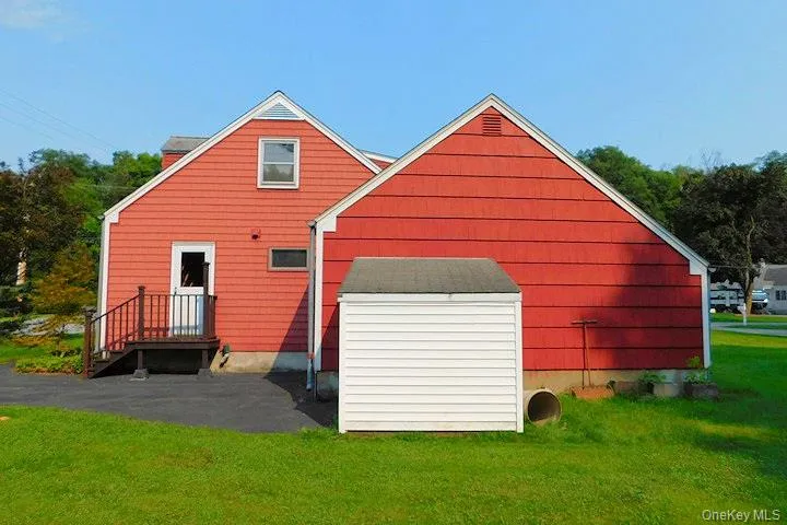 20 Farm Lane, Hyde Park, NY, 3 Bedrooms Bedrooms, 7 Rooms Rooms,1 BathroomBathrooms,Residential,For Rent,Farm,0,1039366 20 Farm Lane, Hyde Park, NY, 3 Bedrooms Bedrooms, 7 Rooms Rooms,1 BathroomBathrooms,Residential,For Rent,Farm,0,1039366