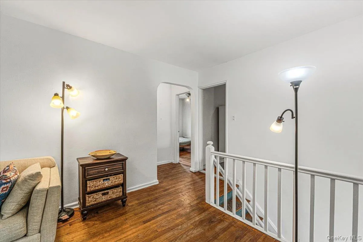 220-15 75th Avenue, New York, NY, 2 Bedrooms Bedrooms, 5 Rooms Rooms,1 BathroomBathrooms,Residential,For Rent,75th,0,1039370 220-15 75th Avenue, New York, NY, 2 Bedrooms Bedrooms, 5 Rooms Rooms,1 BathroomBathrooms,Residential,For Rent,75th,0,1039370