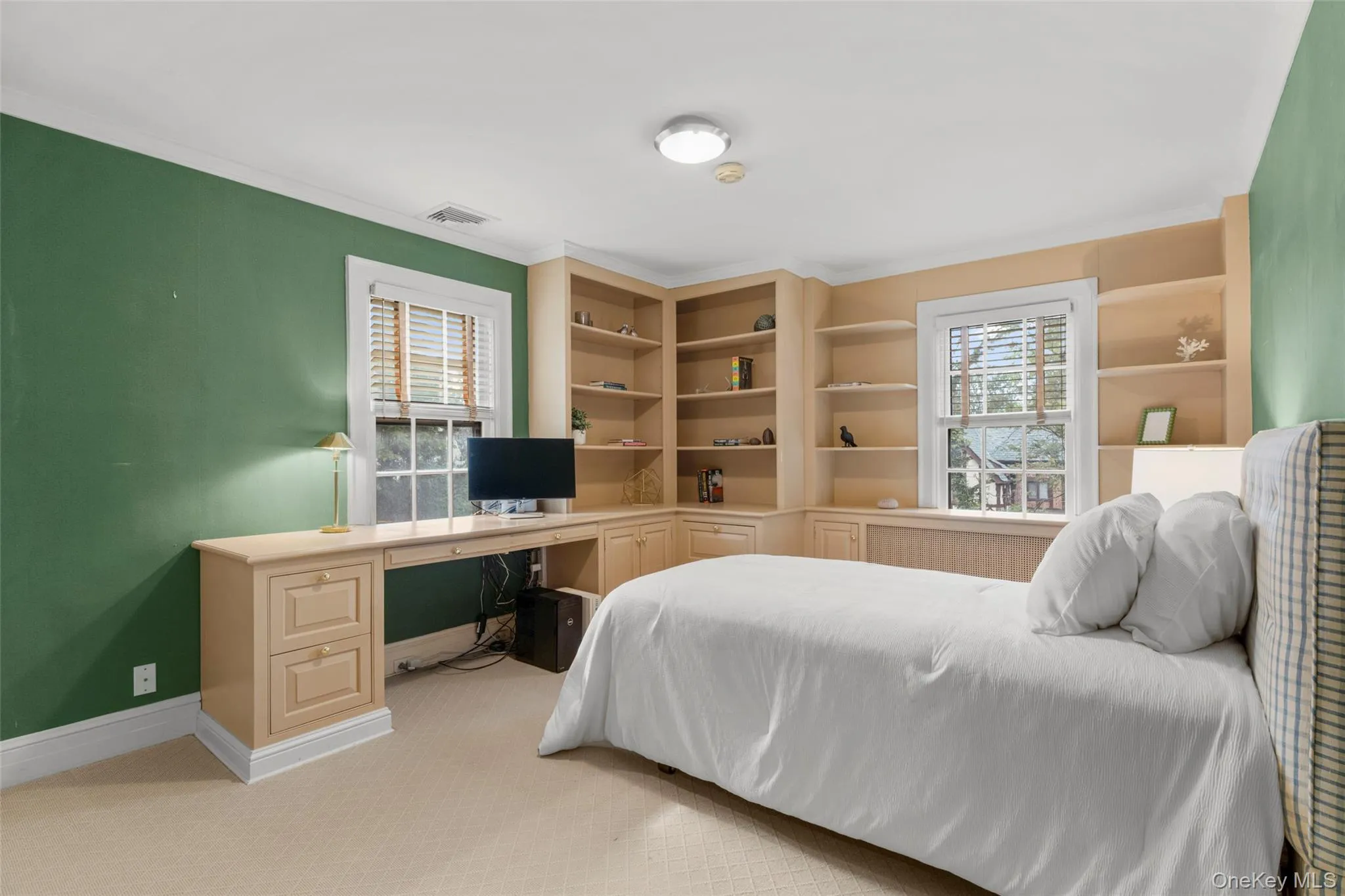 260 Overlook Road, New Rochelle, NY, 5 Bedrooms Bedrooms, 11 Rooms Rooms,6 BathroomsBathrooms,Residential,For Rent,Overlook,0,1039371 260 Overlook Road, New Rochelle, NY, 5 Bedrooms Bedrooms, 11 Rooms Rooms,6 BathroomsBathrooms,Residential,For Rent,Overlook,0,1039371