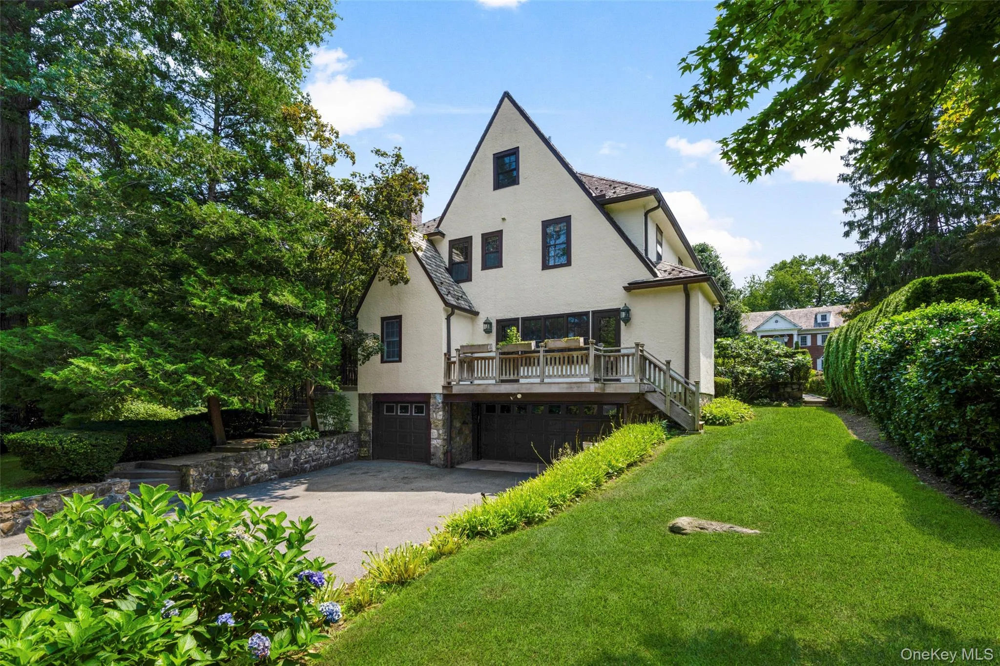 260 Overlook Road, New Rochelle, NY, 5 Bedrooms Bedrooms, 11 Rooms Rooms,6 BathroomsBathrooms,Residential,For Rent,Overlook,0,1039371 260 Overlook Road, New Rochelle, NY, 5 Bedrooms Bedrooms, 11 Rooms Rooms,6 BathroomsBathrooms,Residential,For Rent,Overlook,0,1039371
