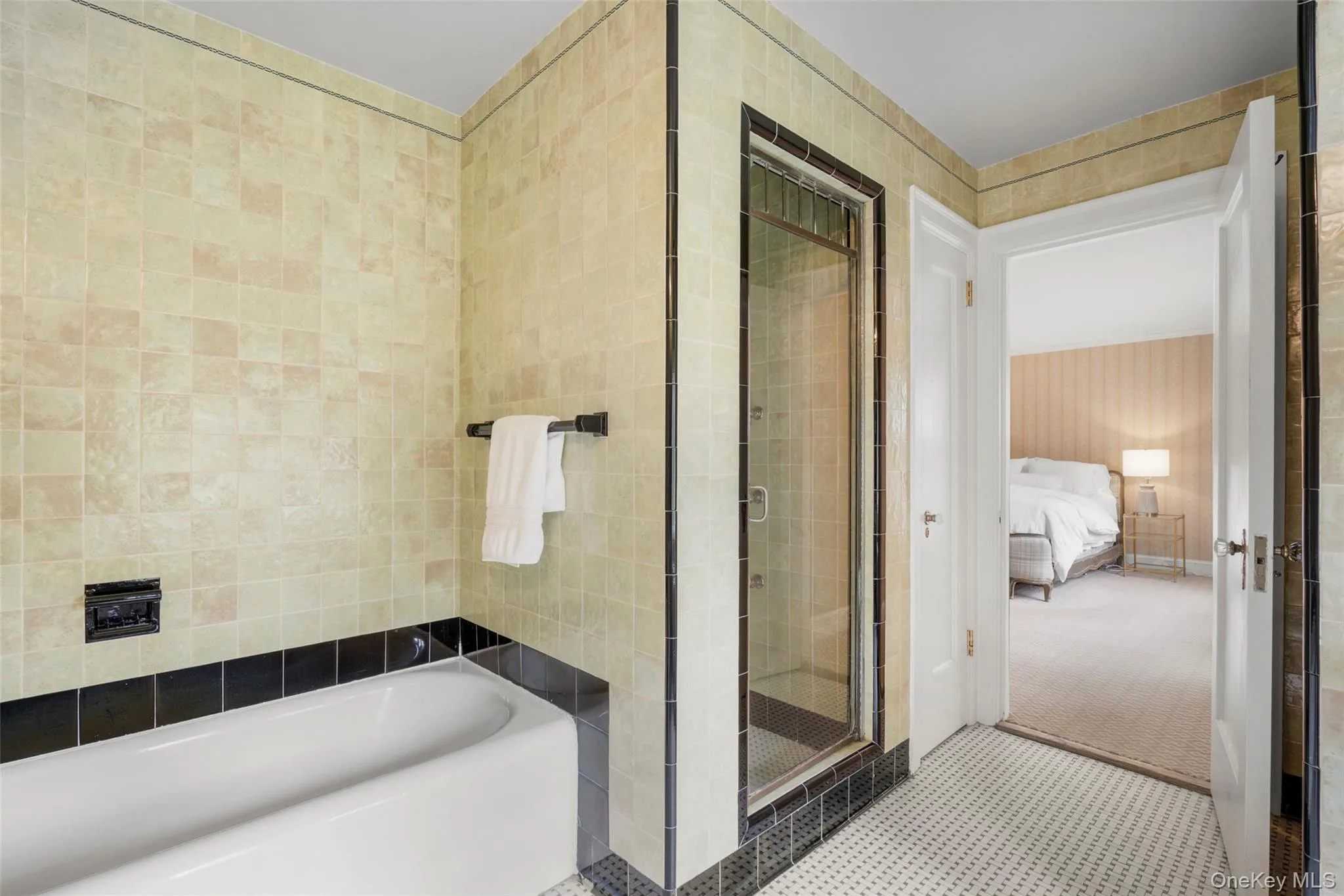 260 Overlook Road, New Rochelle, NY, 5 Bedrooms Bedrooms, 11 Rooms Rooms,6 BathroomsBathrooms,Residential,For Rent,Overlook,0,1039371 260 Overlook Road, New Rochelle, NY, 5 Bedrooms Bedrooms, 11 Rooms Rooms,6 BathroomsBathrooms,Residential,For Rent,Overlook,0,1039371