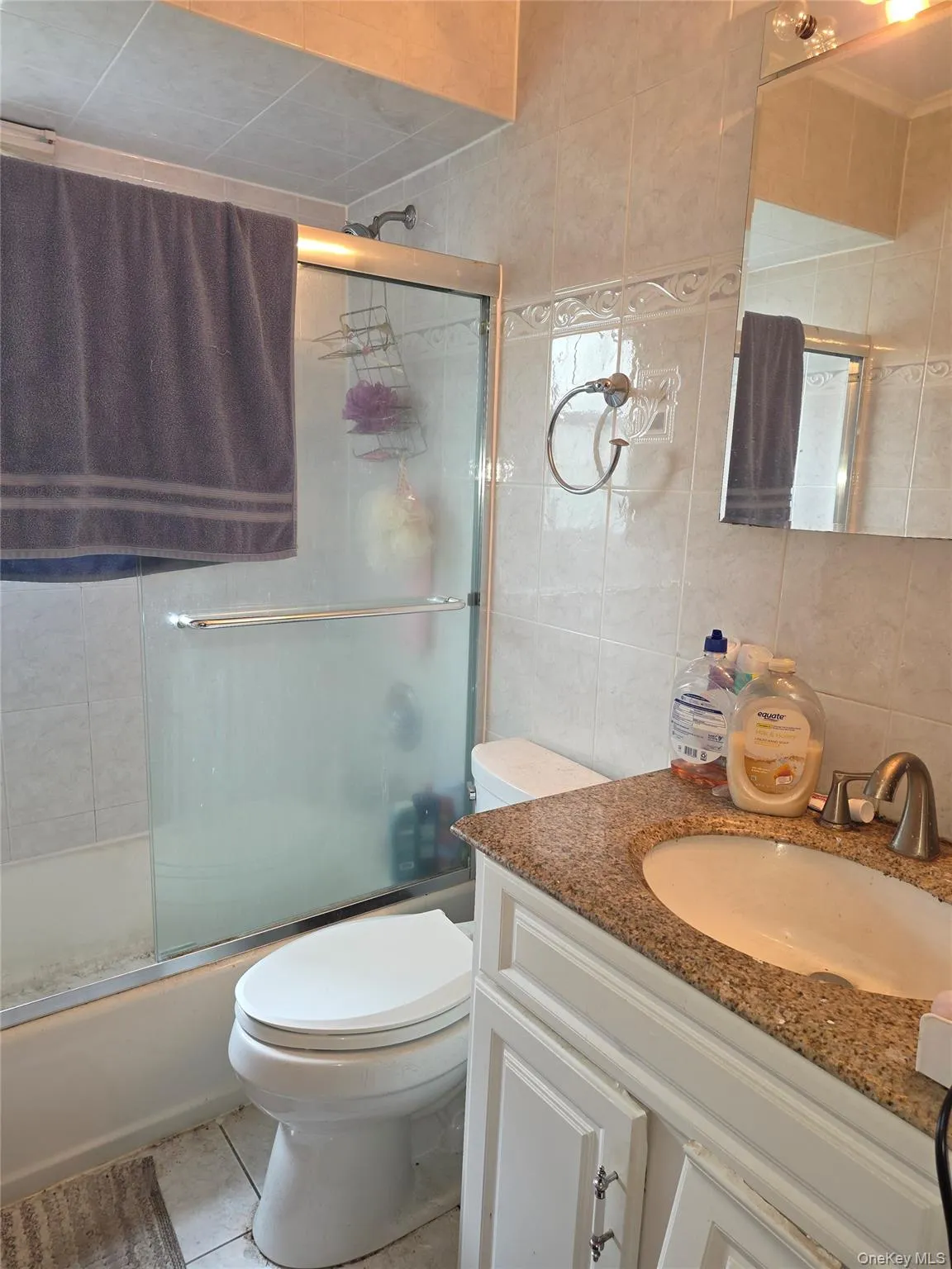 Full Bath Full Bath