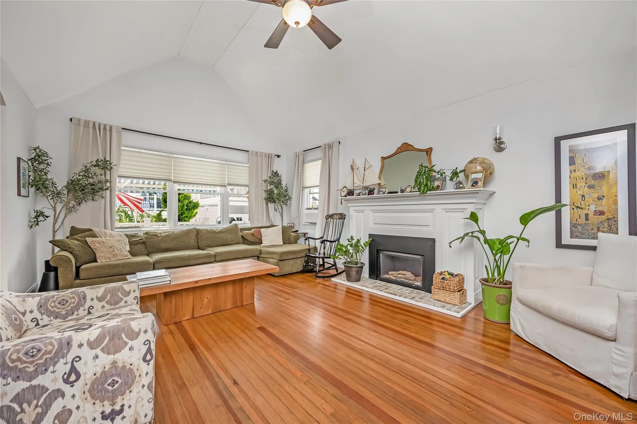 24 Harmon Street, Long Beach, NY, 2 Bedrooms Bedrooms, 6 Rooms Rooms,1 BathroomBathrooms,Residential,For Rent,Harmon,0,1039377 24 Harmon Street, Long Beach, NY, 2 Bedrooms Bedrooms, 6 Rooms Rooms,1 BathroomBathrooms,Residential,For Rent,Harmon,0,1039377