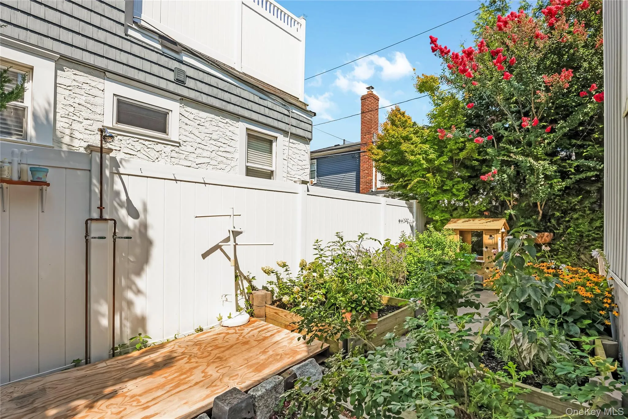 24 Harmon Street, Long Beach, NY, 2 Bedrooms Bedrooms, 6 Rooms Rooms,1 BathroomBathrooms,Residential,For Rent,Harmon,0,1039377 24 Harmon Street, Long Beach, NY, 2 Bedrooms Bedrooms, 6 Rooms Rooms,1 BathroomBathrooms,Residential,For Rent,Harmon,0,1039377