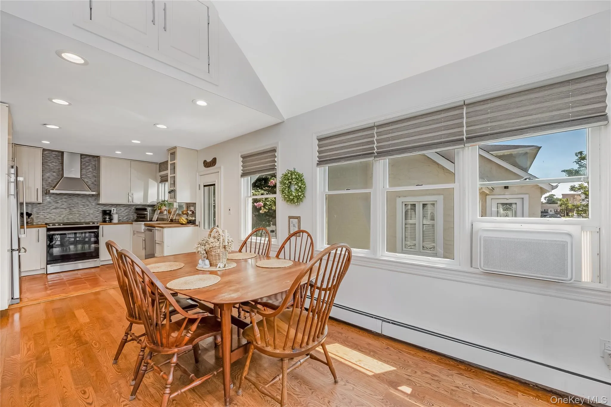 24 Harmon Street, Long Beach, NY, 2 Bedrooms Bedrooms, 6 Rooms Rooms,1 BathroomBathrooms,Residential,For Rent,Harmon,0,1039377 24 Harmon Street, Long Beach, NY, 2 Bedrooms Bedrooms, 6 Rooms Rooms,1 BathroomBathrooms,Residential,For Rent,Harmon,0,1039377