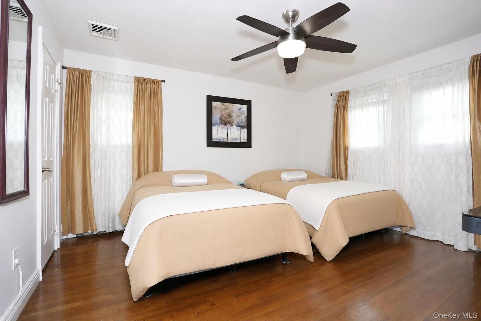 1 Potter Lane, Ramapo, NY, 6 Bedrooms Bedrooms, 15 Rooms Rooms,4 BathroomsBathrooms,Residential,For Rent,Potter,0,1039381 1 Potter Lane, Ramapo, NY, 6 Bedrooms Bedrooms, 15 Rooms Rooms,4 BathroomsBathrooms,Residential,For Rent,Potter,0,1039381