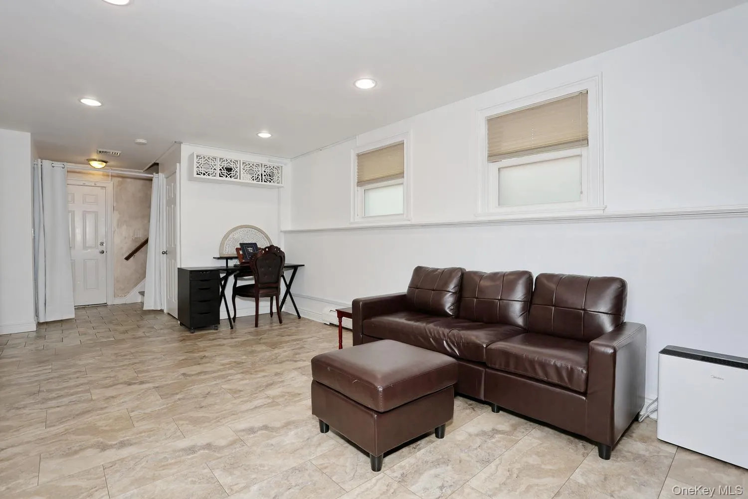 1 Potter Lane, Ramapo, NY, 6 Bedrooms Bedrooms, 15 Rooms Rooms,4 BathroomsBathrooms,Residential,For Rent,Potter,0,1039381 1 Potter Lane, Ramapo, NY, 6 Bedrooms Bedrooms, 15 Rooms Rooms,4 BathroomsBathrooms,Residential,For Rent,Potter,0,1039381