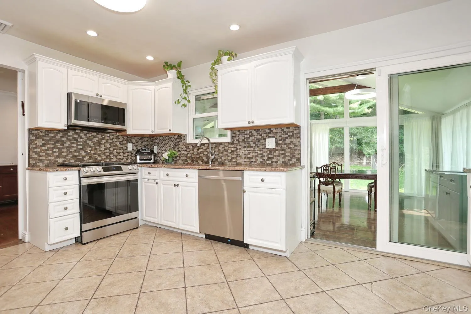 1 Potter Lane, Ramapo, NY, 6 Bedrooms Bedrooms, 15 Rooms Rooms,4 BathroomsBathrooms,Residential,For Rent,Potter,0,1039381 1 Potter Lane, Ramapo, NY, 6 Bedrooms Bedrooms, 15 Rooms Rooms,4 BathroomsBathrooms,Residential,For Rent,Potter,0,1039381