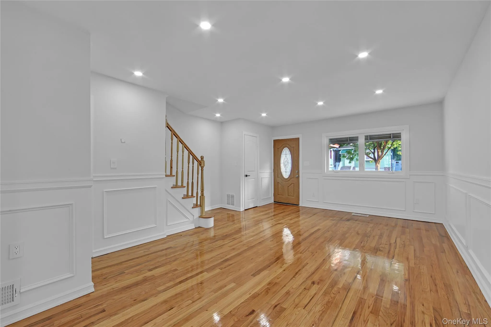 931 232nd Street, New York, NY, 3 Bedrooms Bedrooms, 8 Rooms Rooms,2 BathroomsBathrooms,Residential,For Rent,232nd,0,1039385 931 232nd Street, New York, NY, 3 Bedrooms Bedrooms, 8 Rooms Rooms,2 BathroomsBathrooms,Residential,For Rent,232nd,0,1039385