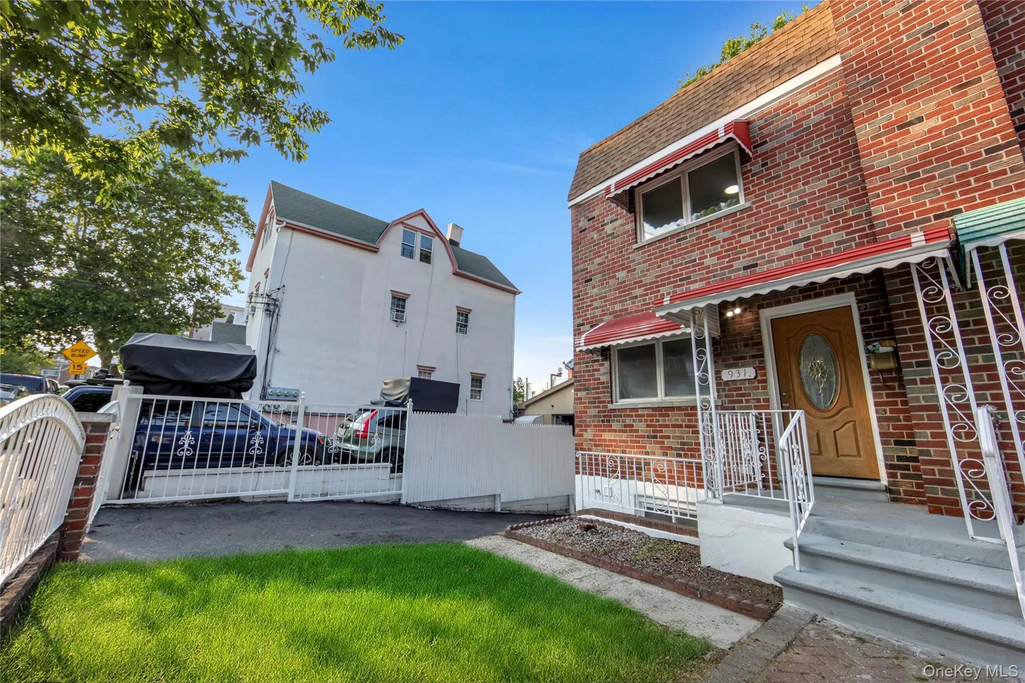 931 232nd Street, New York, NY, 3 Bedrooms Bedrooms, 8 Rooms Rooms,2 BathroomsBathrooms,Residential,For Rent,232nd,0,1039385 931 232nd Street, New York, NY, 3 Bedrooms Bedrooms, 8 Rooms Rooms,2 BathroomsBathrooms,Residential,For Rent,232nd,0,1039385