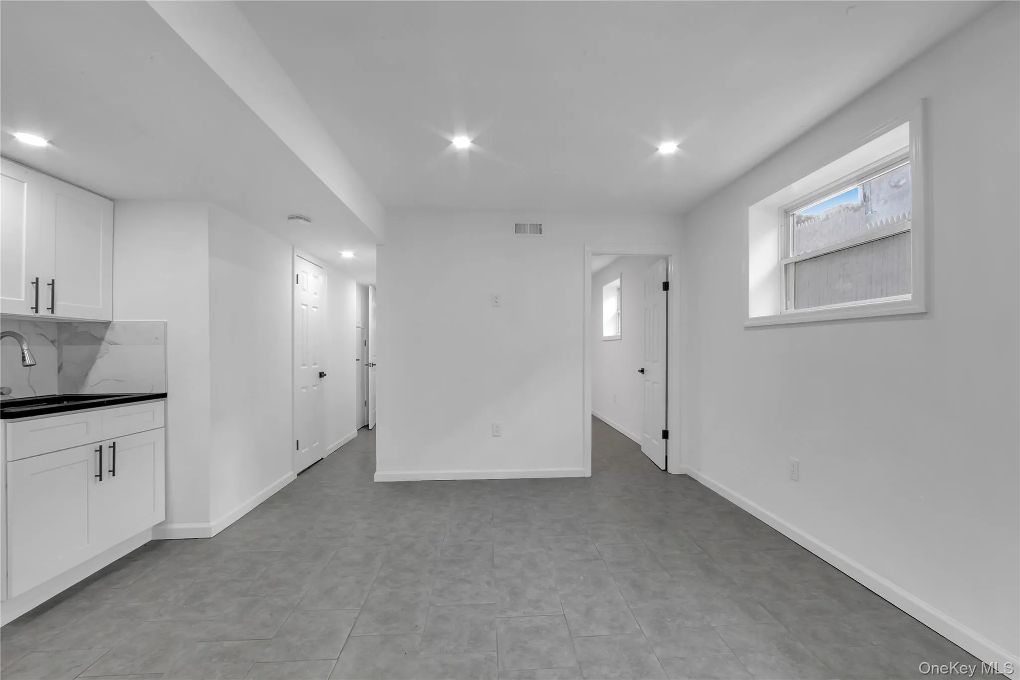 931 232nd Street, New York, NY, 3 Bedrooms Bedrooms, 8 Rooms Rooms,2 BathroomsBathrooms,Residential,For Rent,232nd,0,1039385 931 232nd Street, New York, NY, 3 Bedrooms Bedrooms, 8 Rooms Rooms,2 BathroomsBathrooms,Residential,For Rent,232nd,0,1039385