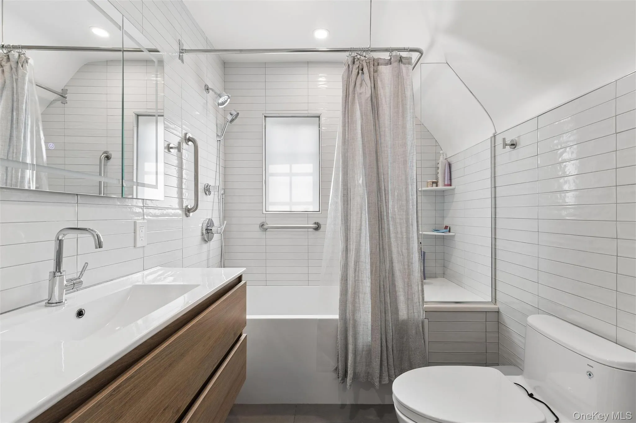 9 Whitson Street, New York, NY, 4 Bedrooms Bedrooms, 8 Rooms Rooms,2 BathroomsBathrooms,Residential,For Rent,Whitson,0,1039388 9 Whitson Street, New York, NY, 4 Bedrooms Bedrooms, 8 Rooms Rooms,2 BathroomsBathrooms,Residential,For Rent,Whitson,0,1039388