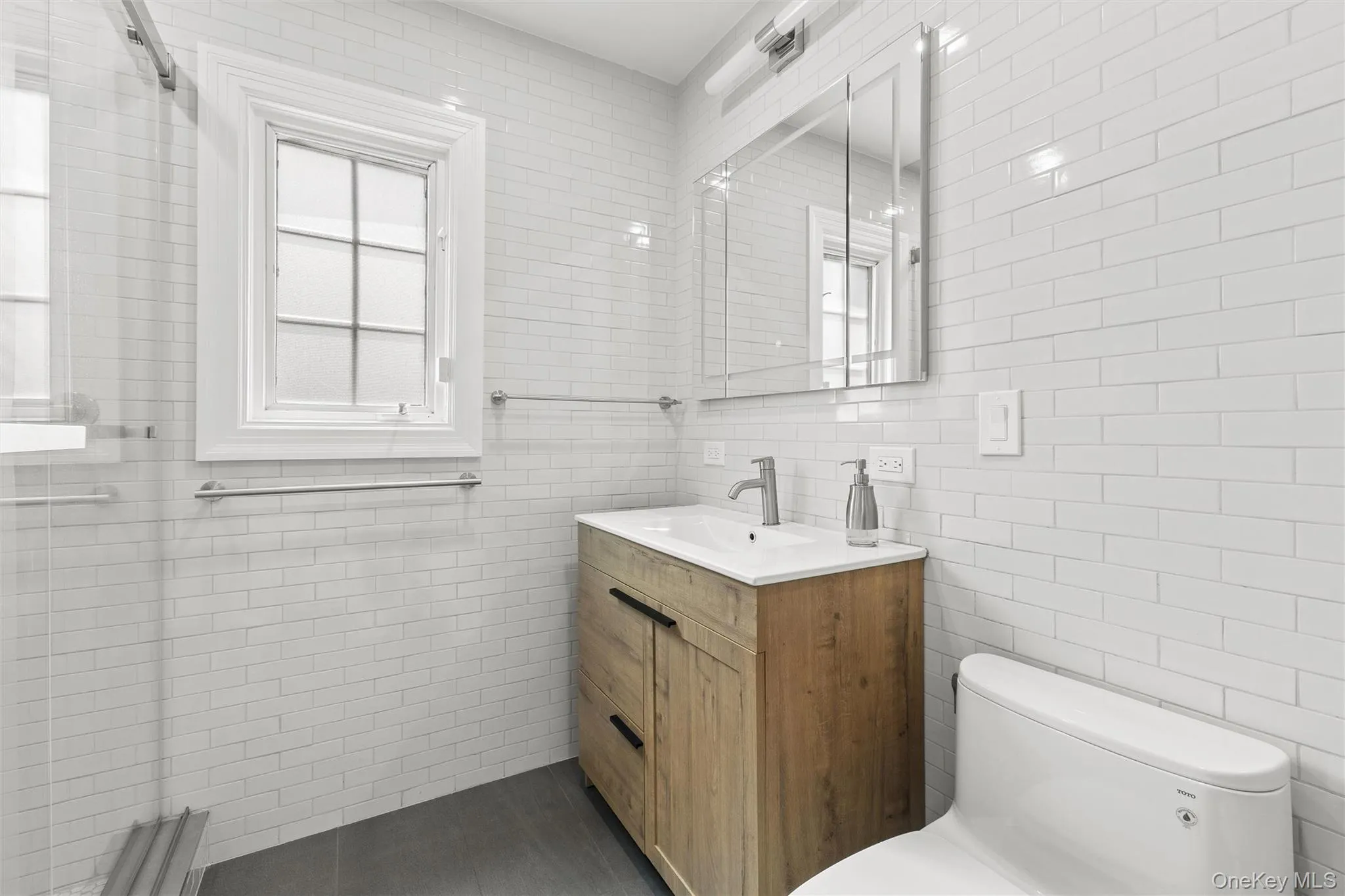 9 Whitson Street, New York, NY, 4 Bedrooms Bedrooms, 8 Rooms Rooms,2 BathroomsBathrooms,Residential,For Rent,Whitson,0,1039388 9 Whitson Street, New York, NY, 4 Bedrooms Bedrooms, 8 Rooms Rooms,2 BathroomsBathrooms,Residential,For Rent,Whitson,0,1039388