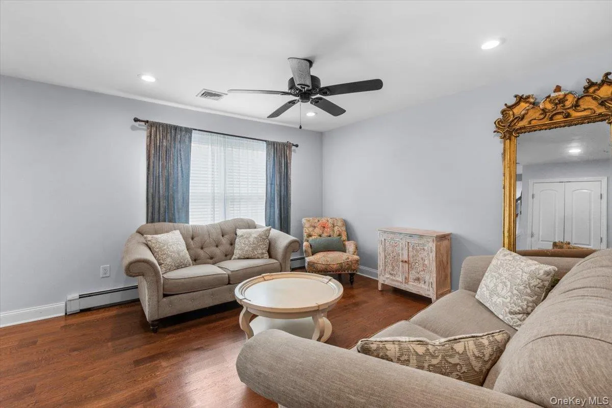177 Queens Avenue, Oyster Bay, NY, 4 Bedrooms Bedrooms, 7 Rooms Rooms,2 BathroomsBathrooms,Residential,For Rent,Queens,0,1039390 177 Queens Avenue, Oyster Bay, NY, 4 Bedrooms Bedrooms, 7 Rooms Rooms,2 BathroomsBathrooms,Residential,For Rent,Queens,0,1039390