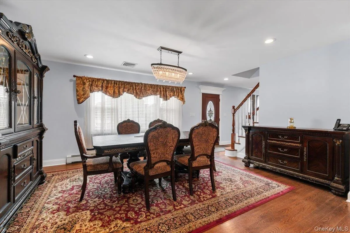 177 Queens Avenue, Oyster Bay, NY, 4 Bedrooms Bedrooms, 7 Rooms Rooms,2 BathroomsBathrooms,Residential,For Rent,Queens,0,1039390 177 Queens Avenue, Oyster Bay, NY, 4 Bedrooms Bedrooms, 7 Rooms Rooms,2 BathroomsBathrooms,Residential,For Rent,Queens,0,1039390