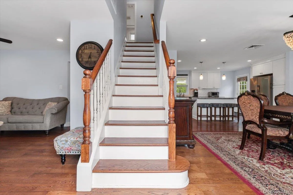 177 Queens Avenue, Oyster Bay, NY, 4 Bedrooms Bedrooms, 7 Rooms Rooms,2 BathroomsBathrooms,Residential,For Rent,Queens,0,1039390 177 Queens Avenue, Oyster Bay, NY, 4 Bedrooms Bedrooms, 7 Rooms Rooms,2 BathroomsBathrooms,Residential,For Rent,Queens,0,1039390