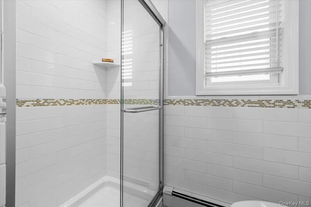 177 Queens Avenue, Oyster Bay, NY, 4 Bedrooms Bedrooms, 7 Rooms Rooms,2 BathroomsBathrooms,Residential,For Rent,Queens,0,1039390 177 Queens Avenue, Oyster Bay, NY, 4 Bedrooms Bedrooms, 7 Rooms Rooms,2 BathroomsBathrooms,Residential,For Rent,Queens,0,1039390