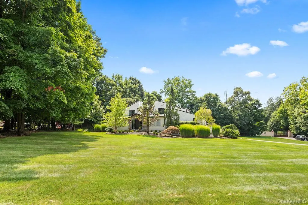 176 Grandview Avenue, Ramapo, NY, 8 Bedrooms Bedrooms, 16 Rooms Rooms,5 BathroomsBathrooms,Residential,For Rent,Grandview,0,1039391 176 Grandview Avenue, Ramapo, NY, 8 Bedrooms Bedrooms, 16 Rooms Rooms,5 BathroomsBathrooms,Residential,For Rent,Grandview,0,1039391