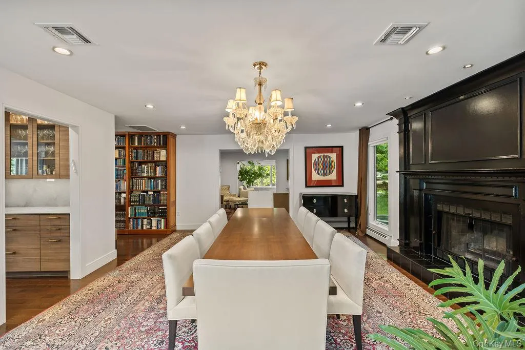 176 Grandview Avenue, Ramapo, NY, 8 Bedrooms Bedrooms, 16 Rooms Rooms,5 BathroomsBathrooms,Residential,For Rent,Grandview,0,1039391 176 Grandview Avenue, Ramapo, NY, 8 Bedrooms Bedrooms, 16 Rooms Rooms,5 BathroomsBathrooms,Residential,For Rent,Grandview,0,1039391