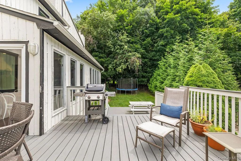 176 Grandview Avenue, Ramapo, NY, 8 Bedrooms Bedrooms, 16 Rooms Rooms,5 BathroomsBathrooms,Residential,For Rent,Grandview,0,1039391 176 Grandview Avenue, Ramapo, NY, 8 Bedrooms Bedrooms, 16 Rooms Rooms,5 BathroomsBathrooms,Residential,For Rent,Grandview,0,1039391