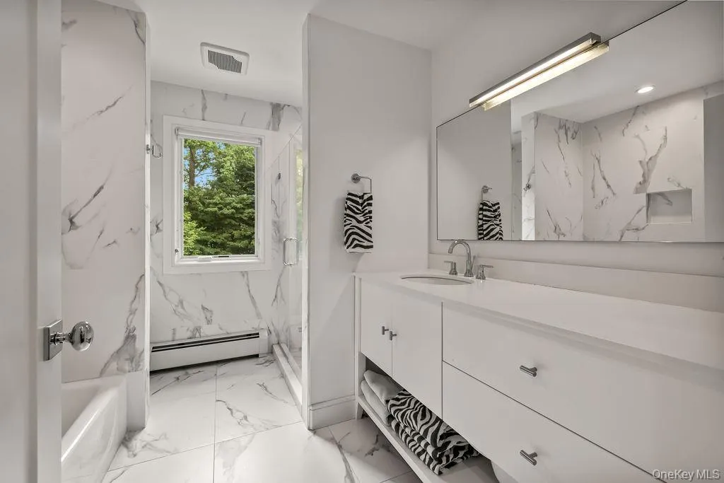 176 Grandview Avenue, Ramapo, NY, 8 Bedrooms Bedrooms, 16 Rooms Rooms,5 BathroomsBathrooms,Residential,For Rent,Grandview,0,1039391 176 Grandview Avenue, Ramapo, NY, 8 Bedrooms Bedrooms, 16 Rooms Rooms,5 BathroomsBathrooms,Residential,For Rent,Grandview,0,1039391