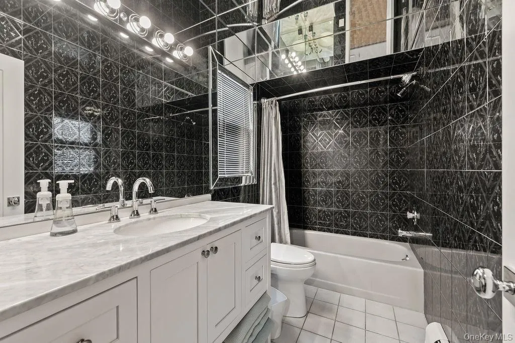 176 Grandview Avenue, Ramapo, NY, 8 Bedrooms Bedrooms, 16 Rooms Rooms,5 BathroomsBathrooms,Residential,For Rent,Grandview,0,1039391 176 Grandview Avenue, Ramapo, NY, 8 Bedrooms Bedrooms, 16 Rooms Rooms,5 BathroomsBathrooms,Residential,For Rent,Grandview,0,1039391