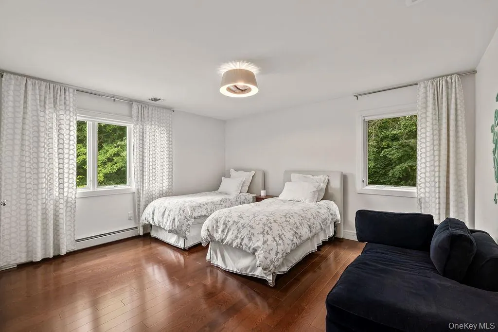 176 Grandview Avenue, Ramapo, NY, 8 Bedrooms Bedrooms, 16 Rooms Rooms,5 BathroomsBathrooms,Residential,For Rent,Grandview,0,1039391 176 Grandview Avenue, Ramapo, NY, 8 Bedrooms Bedrooms, 16 Rooms Rooms,5 BathroomsBathrooms,Residential,For Rent,Grandview,0,1039391