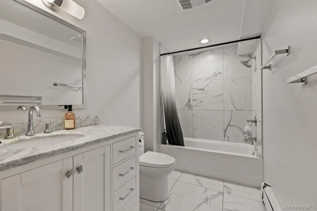 176 Grandview Avenue, Ramapo, NY, 8 Bedrooms Bedrooms, 16 Rooms Rooms,5 BathroomsBathrooms,Residential,For Rent,Grandview,0,1039391 176 Grandview Avenue, Ramapo, NY, 8 Bedrooms Bedrooms, 16 Rooms Rooms,5 BathroomsBathrooms,Residential,For Rent,Grandview,0,1039391