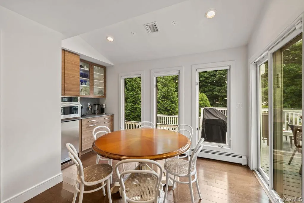 176 Grandview Avenue, Ramapo, NY, 8 Bedrooms Bedrooms, 16 Rooms Rooms,5 BathroomsBathrooms,Residential,For Rent,Grandview,0,1039391 176 Grandview Avenue, Ramapo, NY, 8 Bedrooms Bedrooms, 16 Rooms Rooms,5 BathroomsBathrooms,Residential,For Rent,Grandview,0,1039391