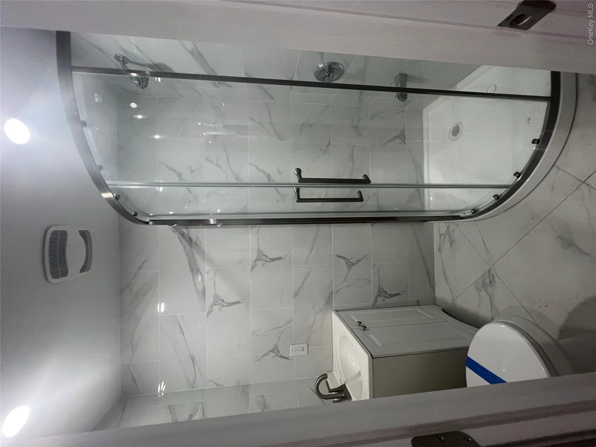 216-25 136th Road, New York, NY, 7 Bedrooms Bedrooms, 14 Rooms Rooms,4 BathroomsBathrooms,Residential,For Rent,136th,0,1039392 216-25 136th Road, New York, NY, 7 Bedrooms Bedrooms, 14 Rooms Rooms,4 BathroomsBathrooms,Residential,For Rent,136th,0,1039392