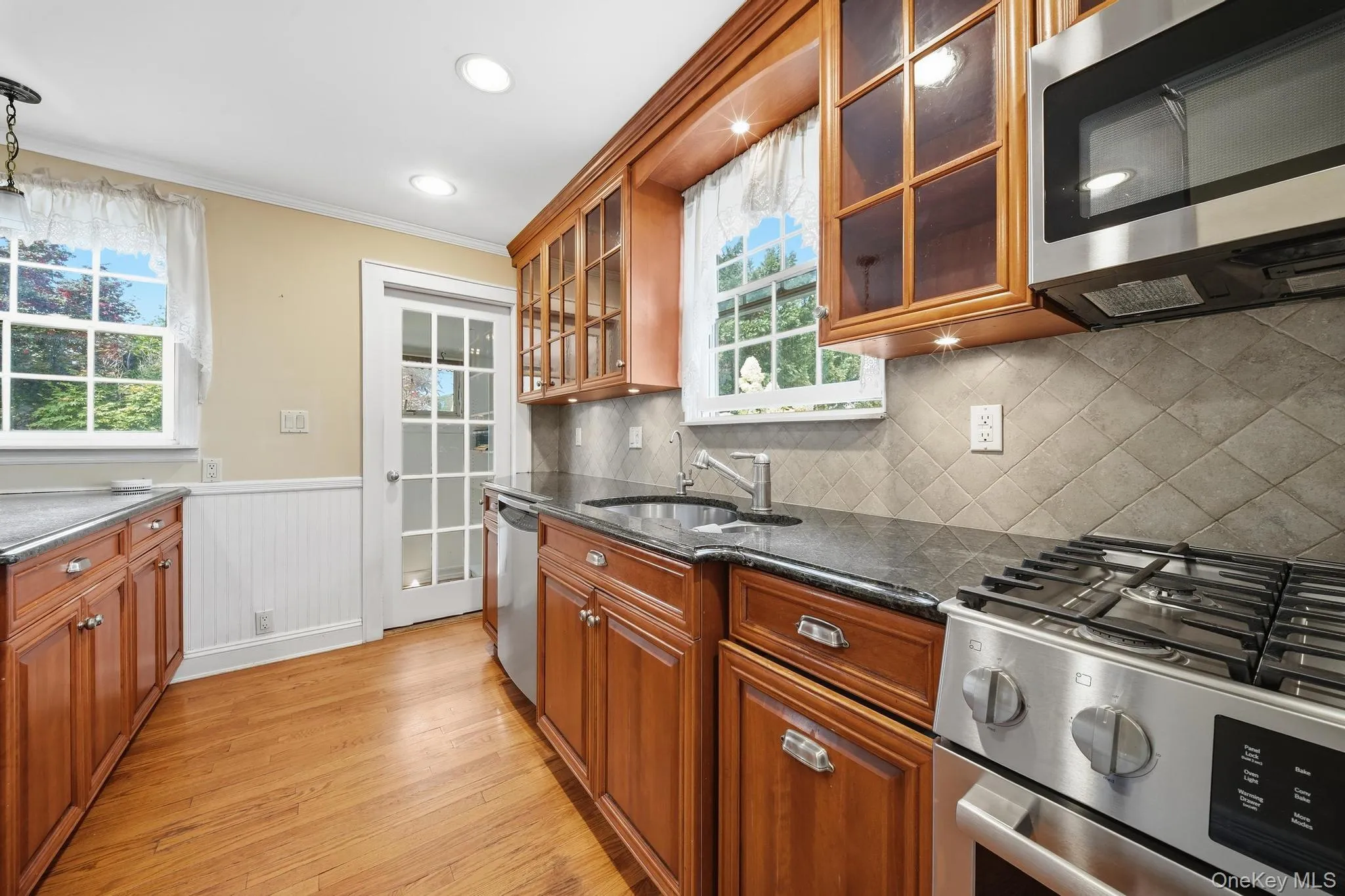 496 Windsor Place, Hempstead, NY, 4 Bedrooms Bedrooms, 7 Rooms Rooms,2 BathroomsBathrooms,Residential,For Rent,Windsor,0,1039393 496 Windsor Place, Hempstead, NY, 4 Bedrooms Bedrooms, 7 Rooms Rooms,2 BathroomsBathrooms,Residential,For Rent,Windsor,0,1039393