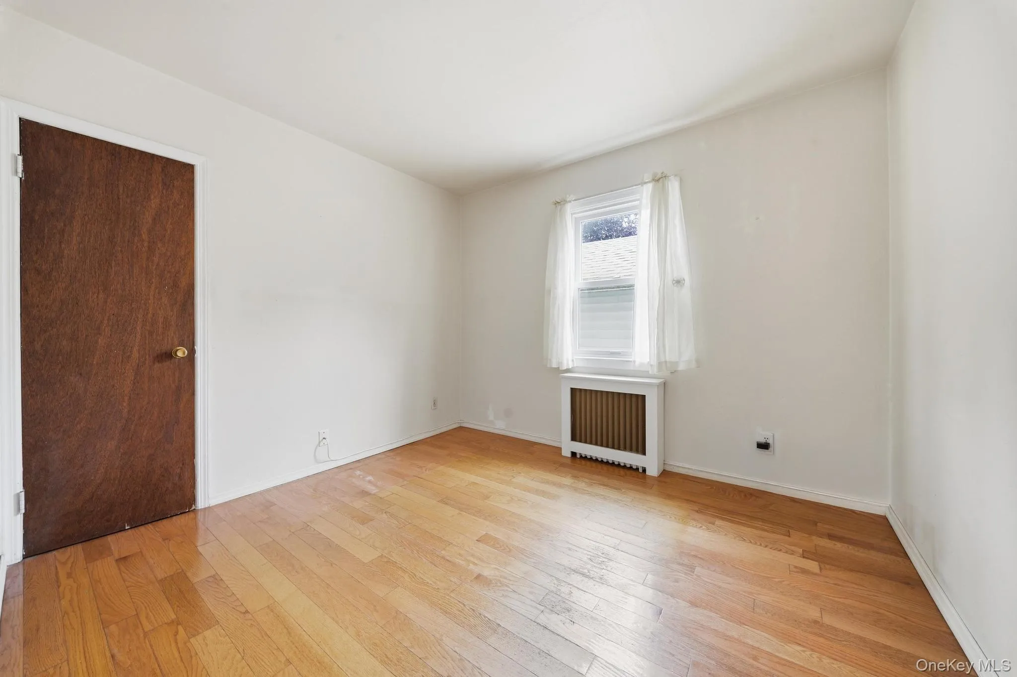 496 Windsor Place, Hempstead, NY, 4 Bedrooms Bedrooms, 7 Rooms Rooms,2 BathroomsBathrooms,Residential,For Rent,Windsor,0,1039393 496 Windsor Place, Hempstead, NY, 4 Bedrooms Bedrooms, 7 Rooms Rooms,2 BathroomsBathrooms,Residential,For Rent,Windsor,0,1039393